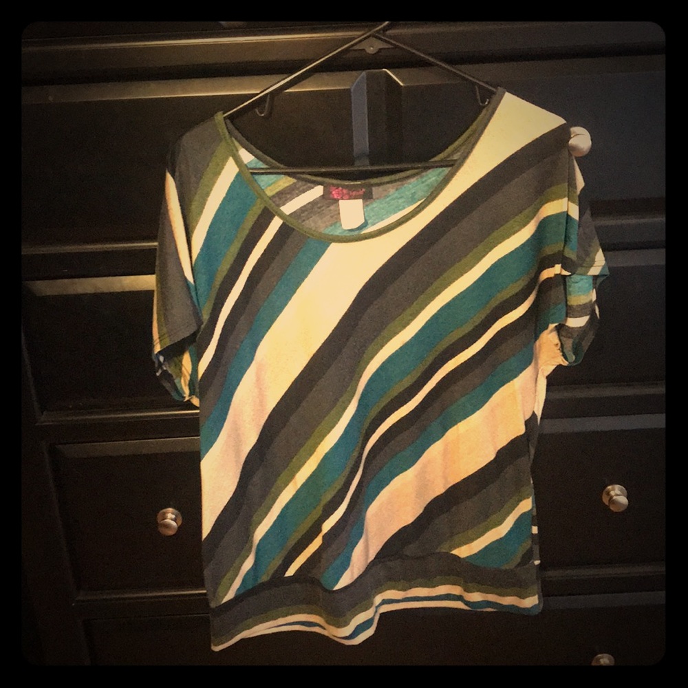 Multicolored shirt